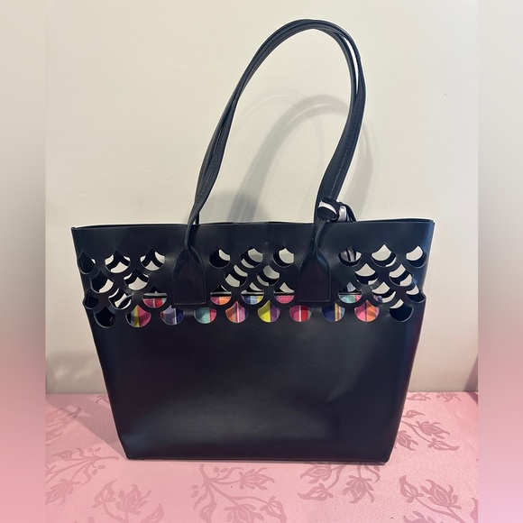 Betsey Johnson black tote with removable zipper pouch - Picture 3 of 7